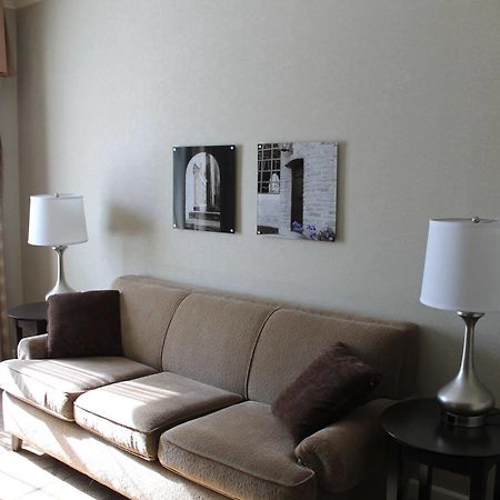 The Marcum Hotel & Conference Center อ็อกซ์ฟอร์ด ภายนอก รูปภาพ