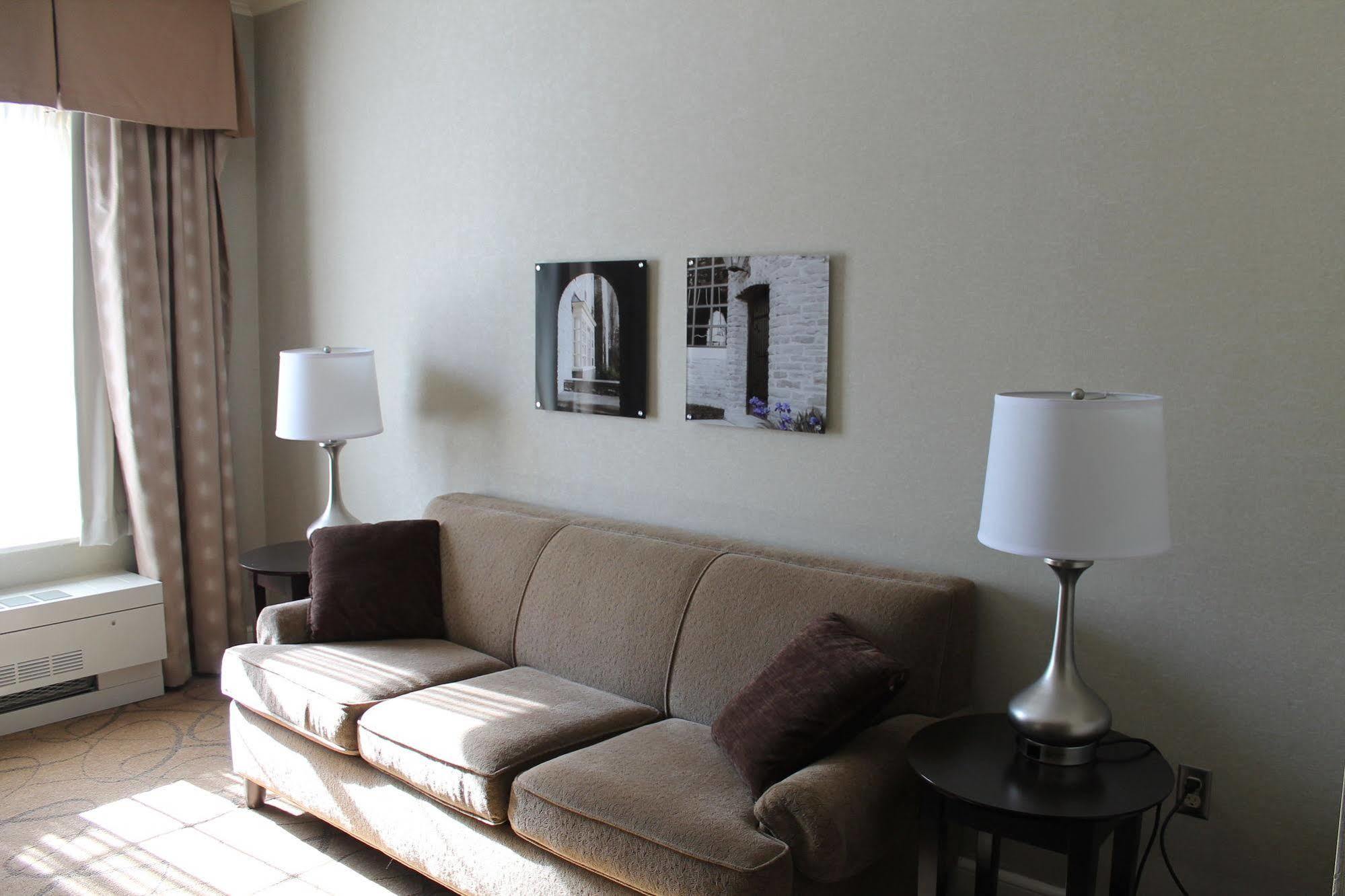 The Marcum Hotel & Conference Center อ็อกซ์ฟอร์ด ภายนอก รูปภาพ